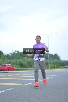 Runner Photo 2433890