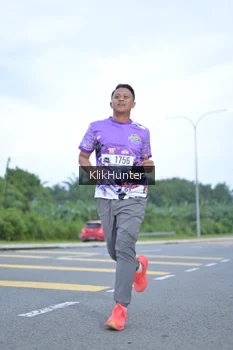 Runner Photo 2433892