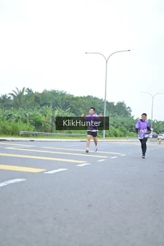 Runner Photo 2433946
