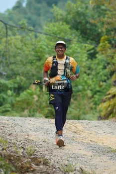Runner Photo 2433977