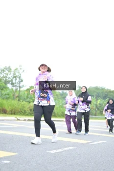 Runner Photo 2434202