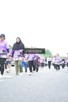 Runner Photo 2434354