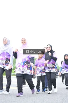Runner Photo 2434579