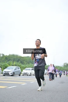 Runner Photo 2434881