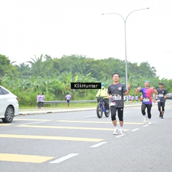 Runner Photo 2435058
