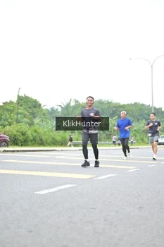 Runner Photo 2435096