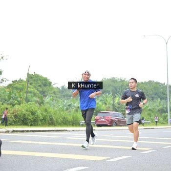 Runner Photo 2435098