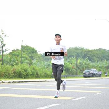 Runner Photo 2435100