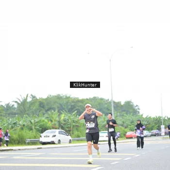 Runner Photo 2435119