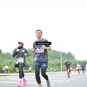 Runner Photo 2435132