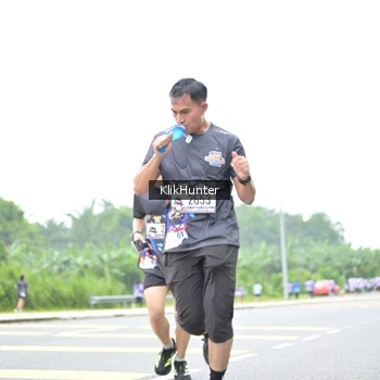 Runner Photo 2435414