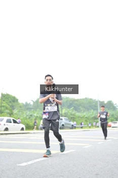 Runner Photo 2435448