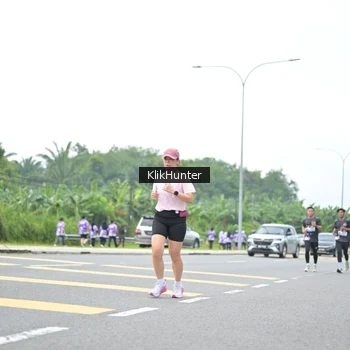 Runner Photo 2435746