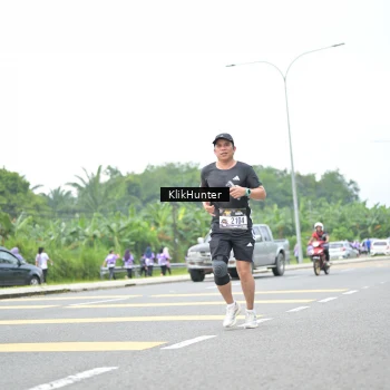 Runner Photo 2435840