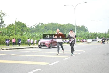 Runner Photo 2436079