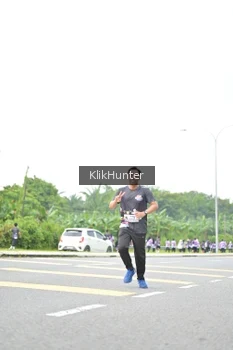 Runner Photo 2436126