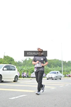 Runner Photo 2436151