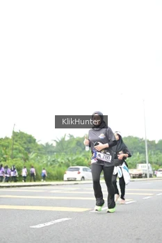 Runner Photo 2436195