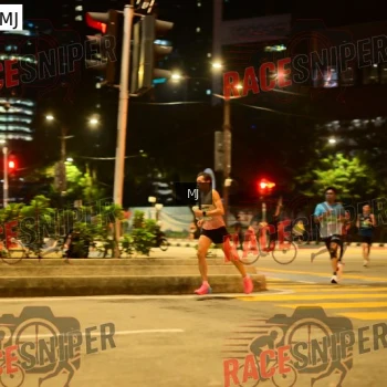 Runner Photo 243944