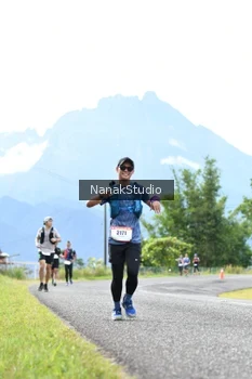 Runner Photo 2446670