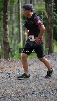 Runner Photo 2450209