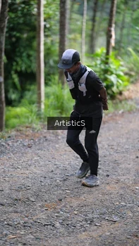 Runner Photo 2450211