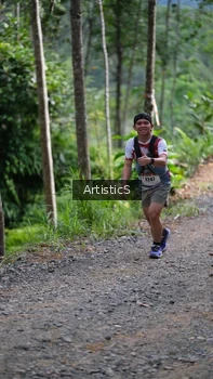 Runner Photo 2450339