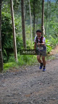 Runner Photo 2450365