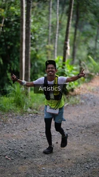 Runner Photo 2450460