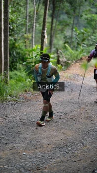 Runner Photo 2450501