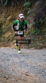 Runner Photo 2450687