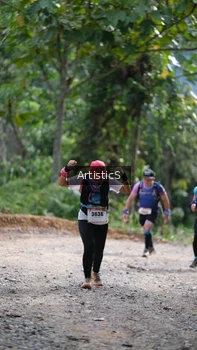 Runner Photo 2450766