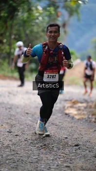 Runner Photo 2450930