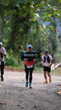 Runner Photo 2450948