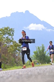Runner Photo 2457163