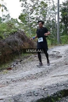 Runner Photo 2459047