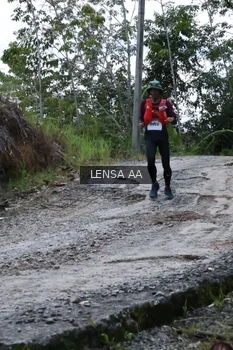Runner Photo 2459079