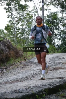 Runner Photo 2459220