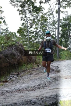 Runner Photo 2459273