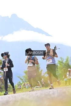 Runner Photo 2459275