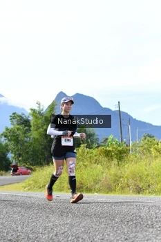 Runner Photo 2463136
