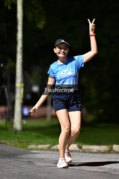 Runner Photo 2464947