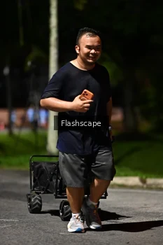Runner Photo 2465194