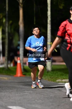 Runner Photo 2469378