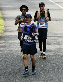 Runner Photo 2475617