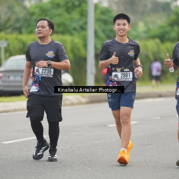 Runner Photo 2484423
