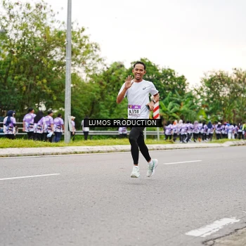 Runner Photo 2484635