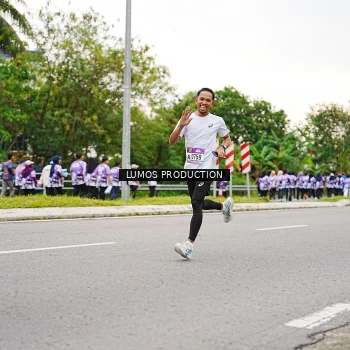 Runner Photo 2484665