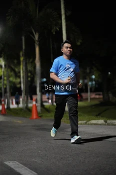 Runner Photo 2487778