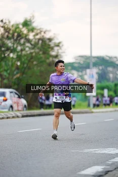 Runner Photo 2490417